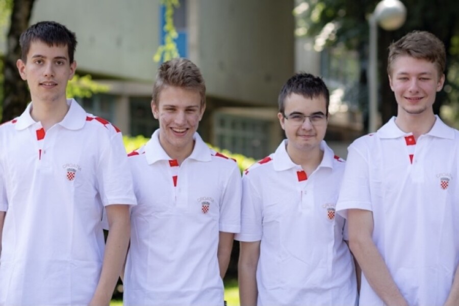 Hrvatski učenici osvojili dva zlata, srebro i broncu na informatičkoj olimpijadi
